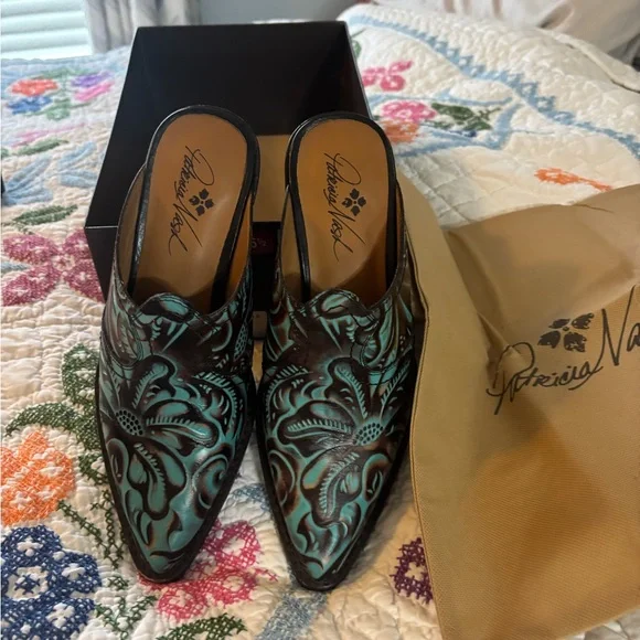 Floral Embossed Leather Mules - Picture 2 of 4